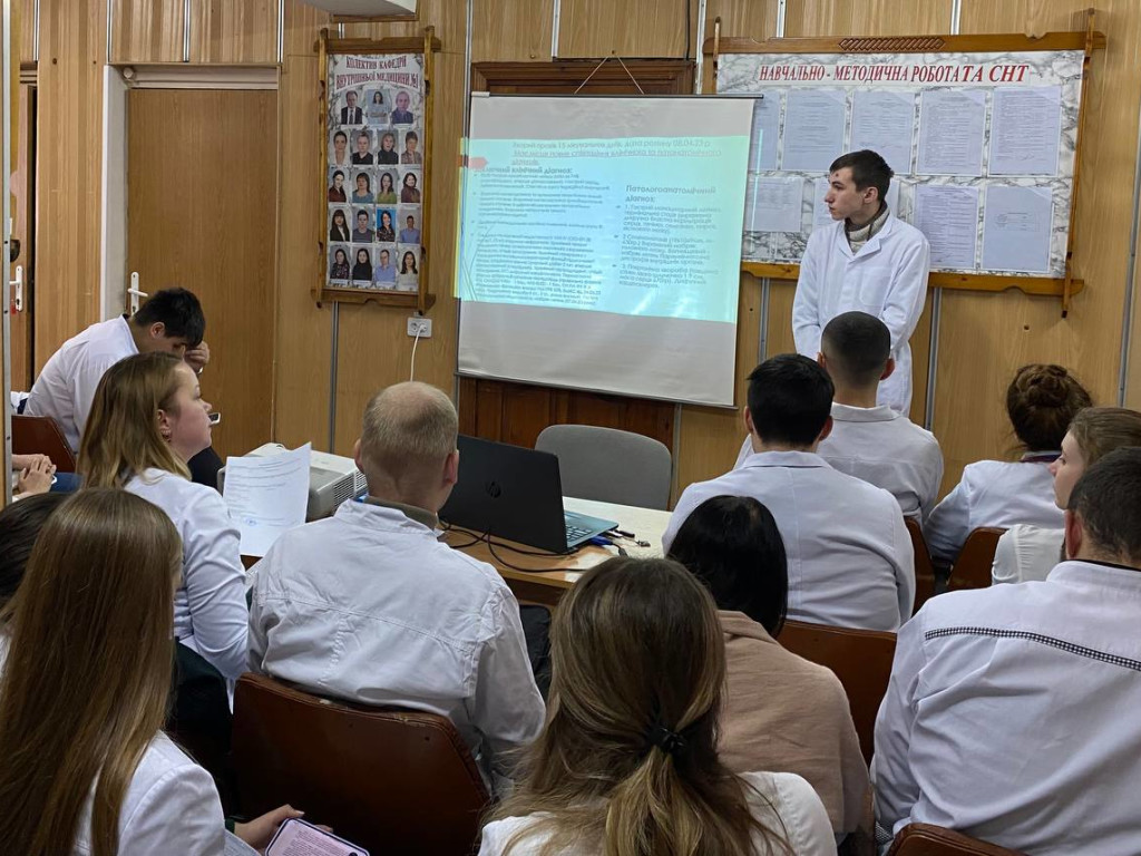Клініко-патологоанатомічна конференція на кафедрі внутрішньої медицини №1