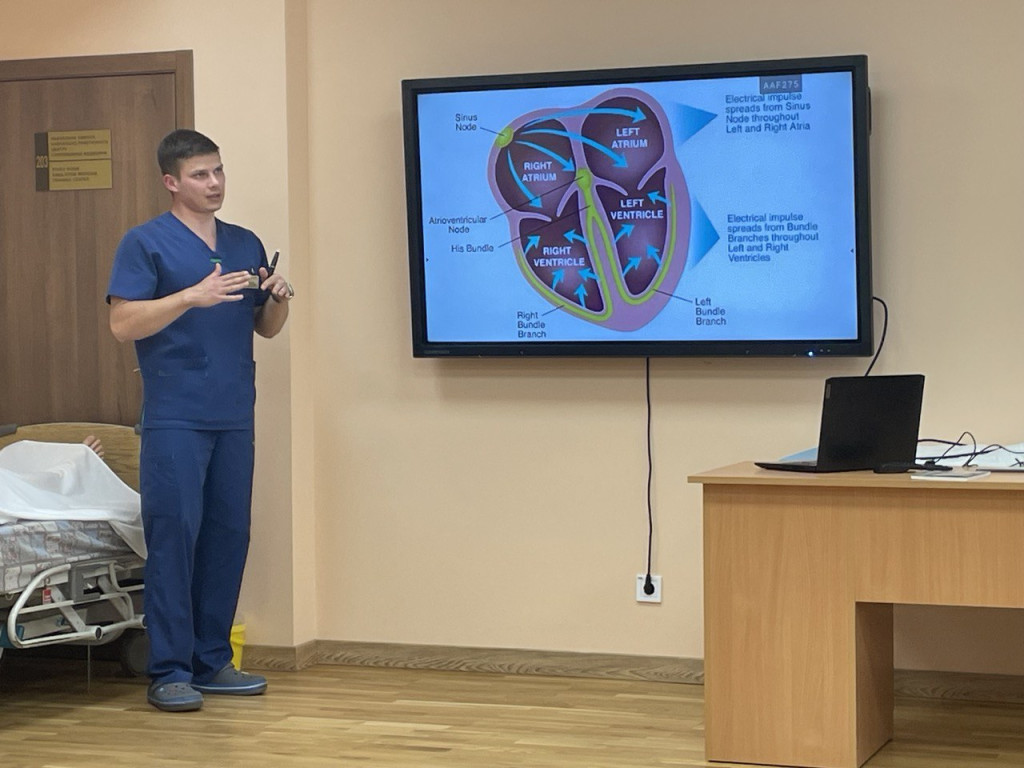 Засідання СНГ на тему «ЕКГ-діагностика порушень провідності серця» з врученням нагород