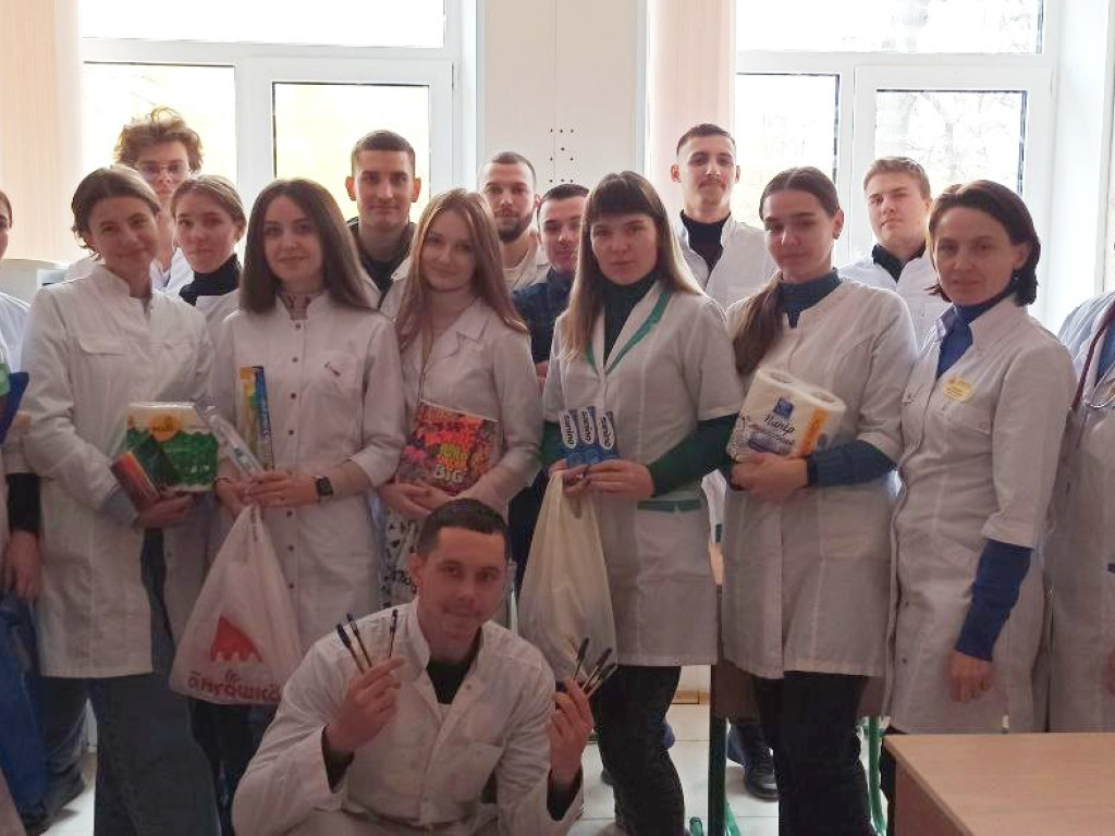 Благодійна акція по збору дитячих речей