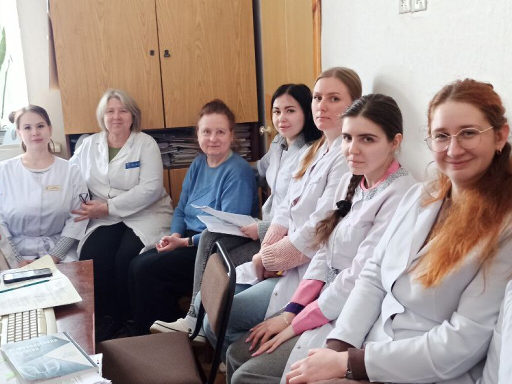 Всесвітній день жінки-лікаря